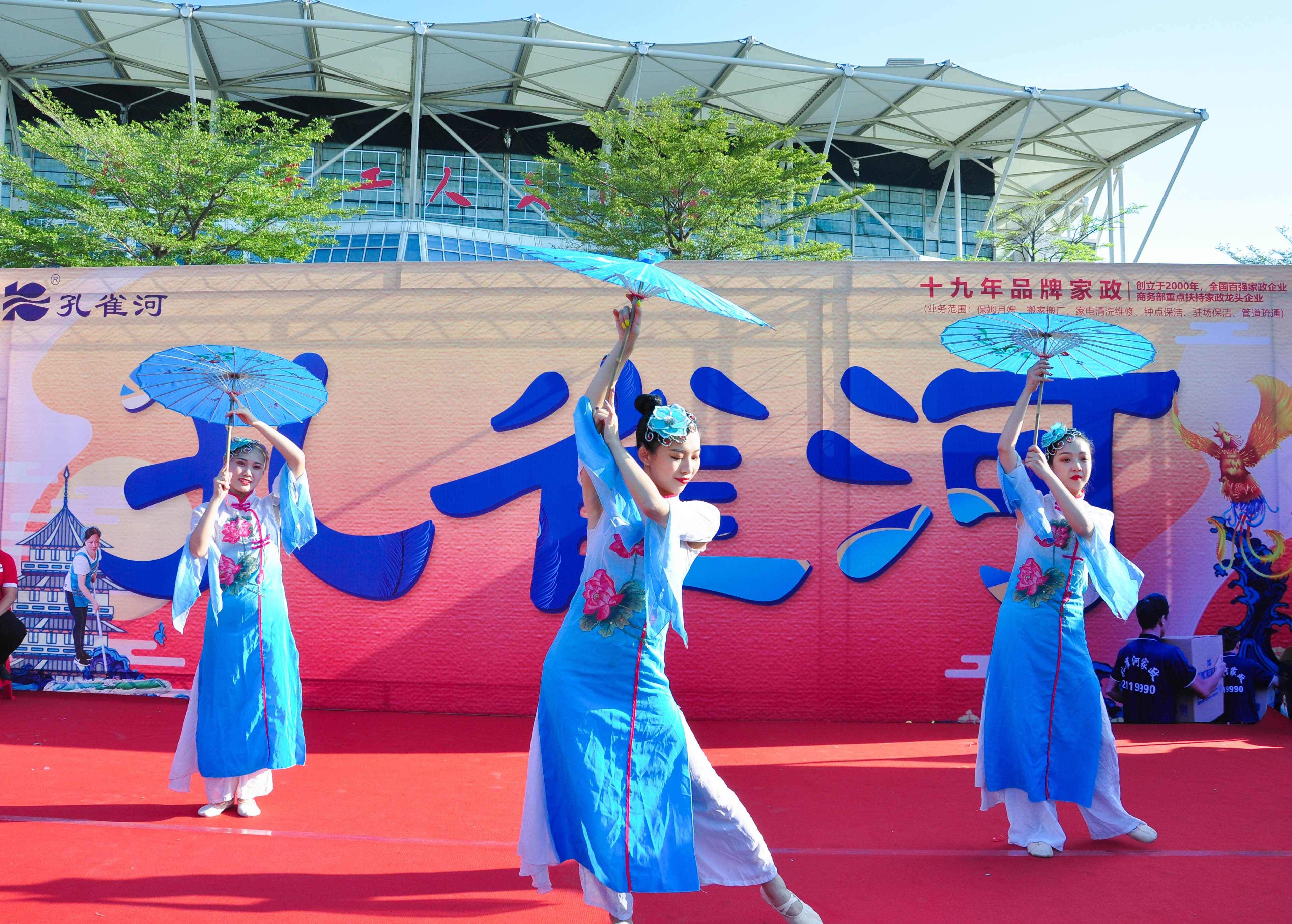 �g��Ц�Z��һ����ʮ�˰���ˇ�R�ψ�������ȸ�������B�T�е����ü�����(ji��)